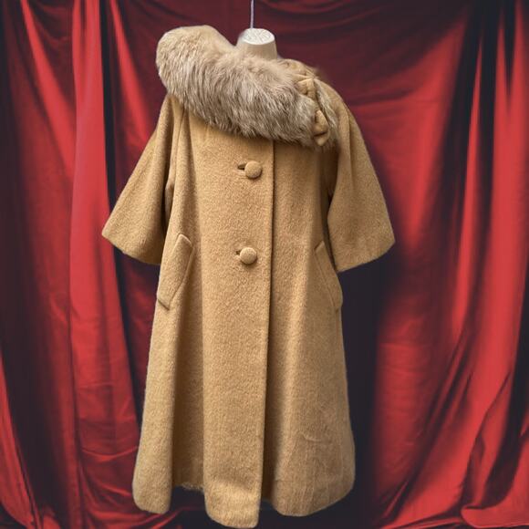 1960s Lilli Ann Tisse a Paris Caramel Swing Mohair Coat w/ Fur Collar, Bow 39” - Picture 8 of 16